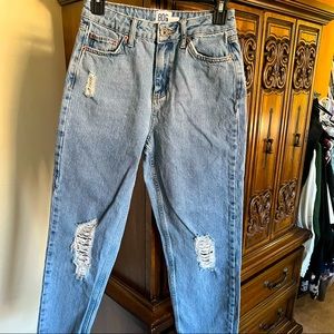 Never worn ripped high waisted jeans by BDG Urban Outfitters